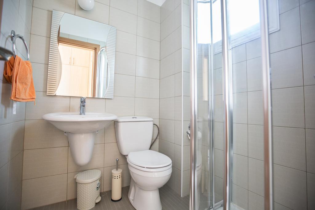 פרוטאראס Halle Villa חדר תמונה